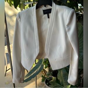 Bcbgmaxazria cropped blazer